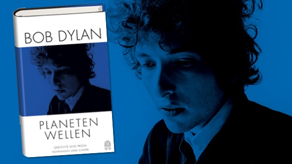 Rezen­si­on zu Bob Dyl­ans Lyrik- und Pro­sa­samm­lung »Pla­ne­ten­wel­len« in einer zwei­spra­chi­gen Aus­ga­be – über­setzt und kom­men­tiert von Hein­rich Detering
